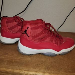 Jordan 11s